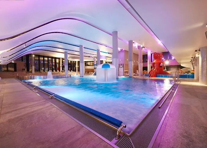 Appartamento Vacationclub - Platan 2e 19 *